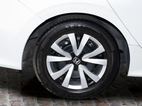 Used 2022 Honda Civic LX image 42