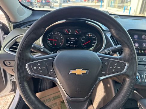 Used 2024 Chevrolet Malibu LT image 19