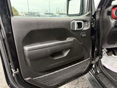 Used 2023 Jeep Gladiator Rubicon w/ LED Lighting Group image 18