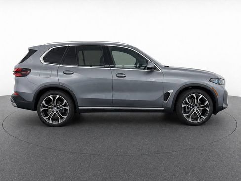 Used 2026 BMW X5 sDrive40i w/ Climate Comfort Package RWD image 2