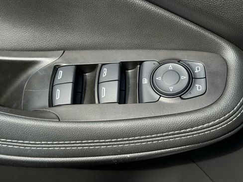 Used 2023 Buick Encore GX Preferred w/ Cold Weather Comfort Package image 17