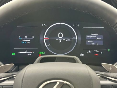 New 2026 Lexus TX 500h AWD image 32