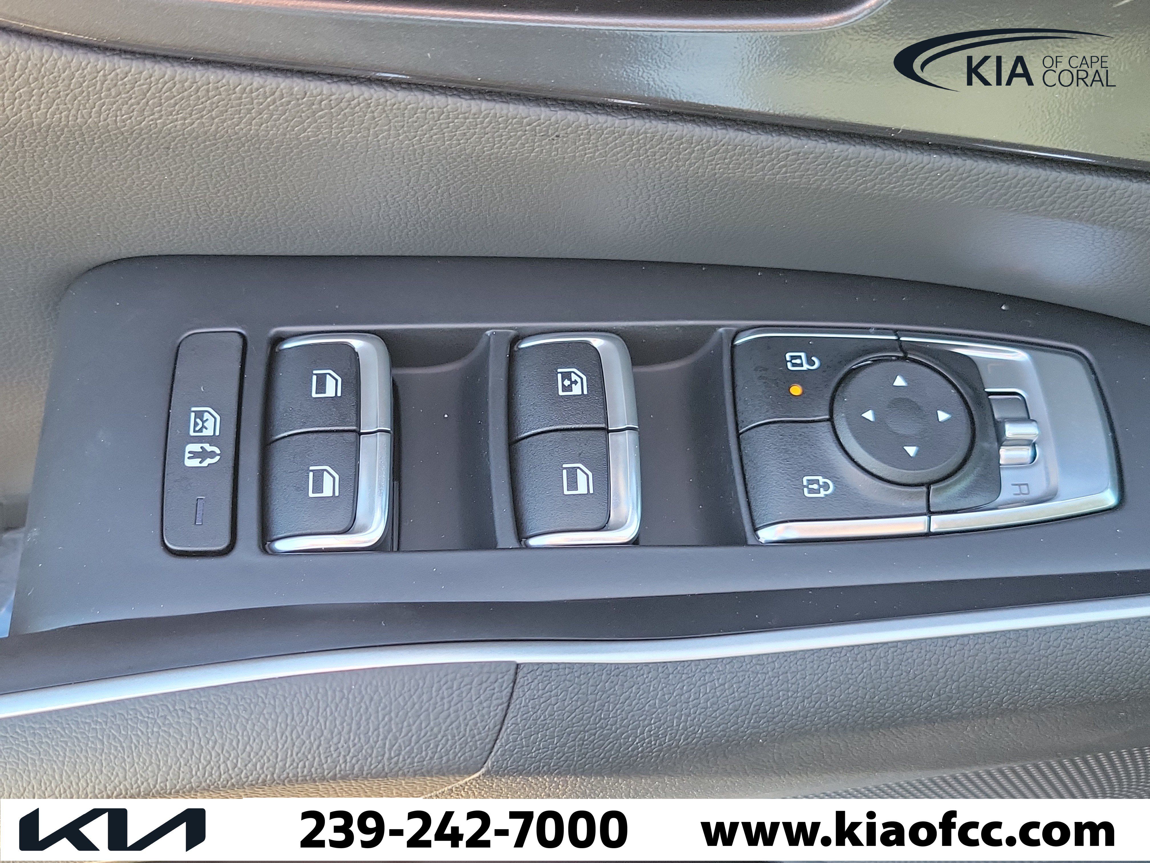 New 2026 Kia Sorento S FWD image 24