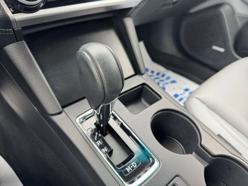 Used 2018 Subaru Outback 2.5i Limited image 8