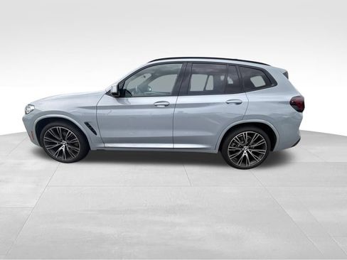 Used 2024 BMW X3 xDrive30i w/ Premium Package AWD/4WD image 3