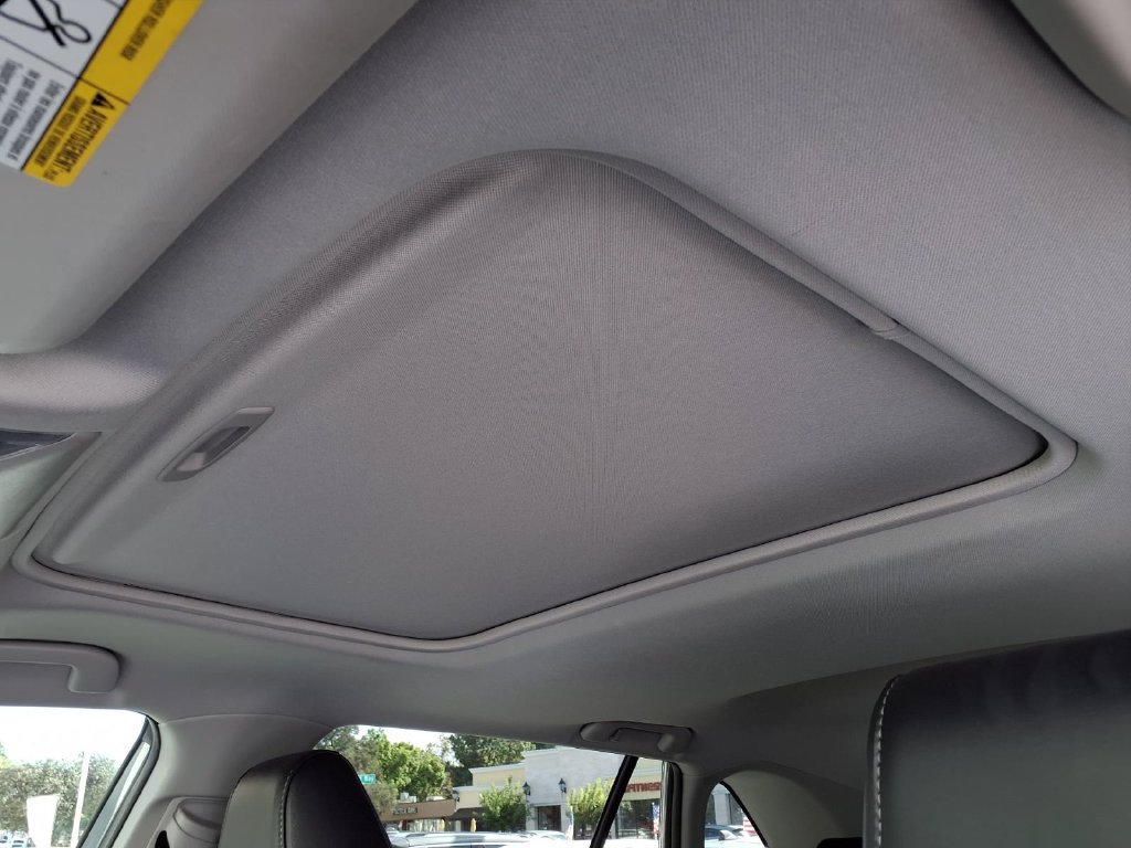 Certified 2021 Toyota RAV4 XLE Premium AWD/4WD image 18