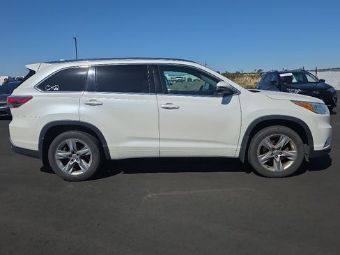 Used 2014 Toyota Highlander Limited AWD/4WD image 9