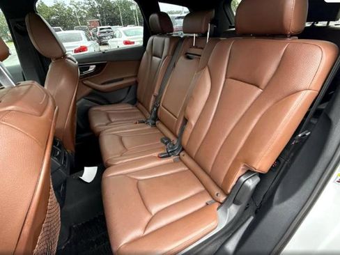 Used 2017 Audi Q7 3.0T Premium Plus w/ Premium Plus Package image 12