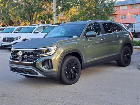 New 2026 Volkswagen Atlas Cross Sport SE image 3