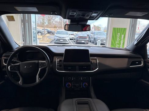 Used 2024 Chevrolet Tahoe Z71 w/ Off-Road Capability Package image 13