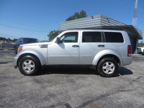 Used 2008 Dodge Nitro SXT image 8