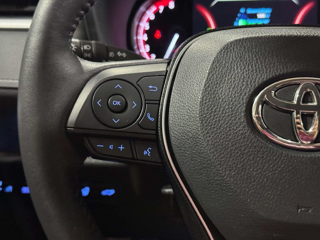 Used 2020 Toyota RAV4 Limited w/ Limited Grade Weather Package AWD/4WD image 15