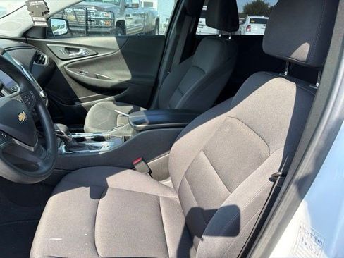 Used 2023 Chevrolet Malibu LT FWD image 10