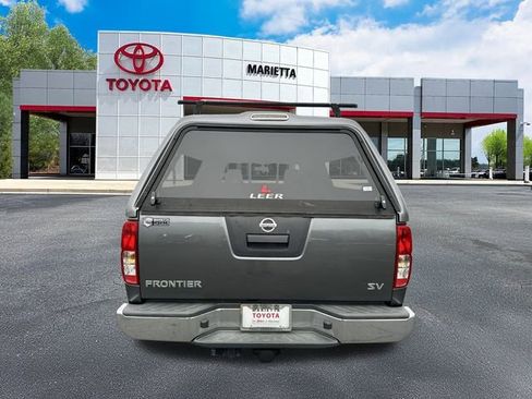 Used 2016 Nissan Frontier SV image 28
