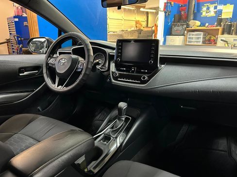 Used 2019 Toyota Corolla SE FWD image 11
