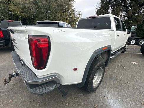 Used 2021 GMC Sierra 3500 4x4 Crew Cab w/ Gooseneck/5TH Wheel Package image 3