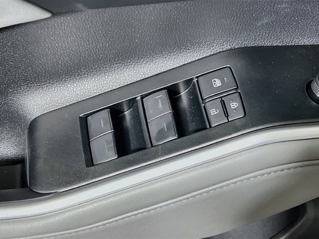 Certified 2026 Toyota Highlander XLE AWD/4WD image 16