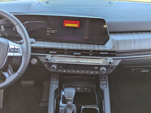 New 2025 Kia Telluride EX image 14