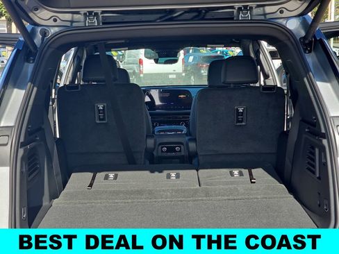New 2026 Chevrolet Traverse LT w/ Sun and Wheel Package FWD image 13