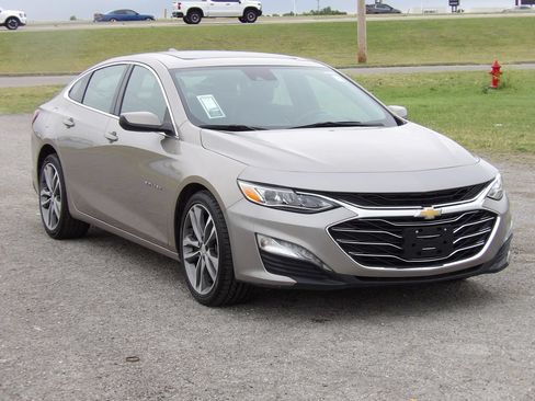 Used 2024 Chevrolet Malibu LT FWD image 4