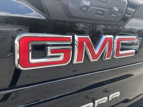 Certified 2024 GMC Sierra 2500 SLT w/ Texas SLT Premium Package image 32