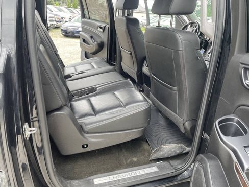 Used 2017 Chevrolet Suburban LT AWD/4WD image 23