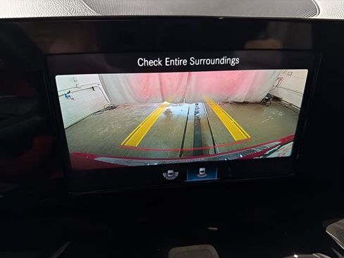 Used 2020 Mercedes-Benz GLB 250 4MATIC image 21