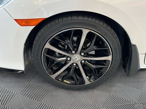 Used 2020 Honda Civic Sport image 28