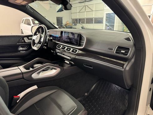 Used 2023 Mercedes-Benz GLE 53 AMG AMG53 4MATIC image 40