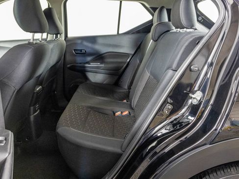 Used 2022 Nissan Kicks S FWD image 36