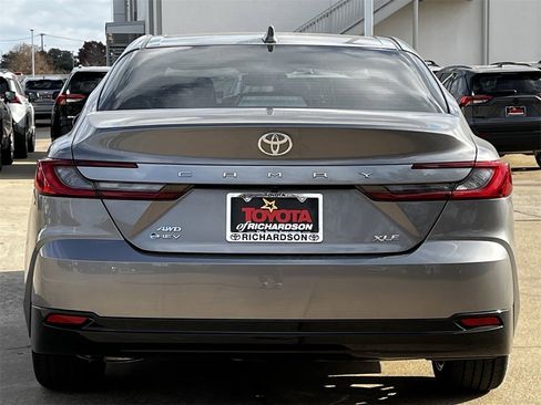 New 2026 Toyota Camry XLE image 5