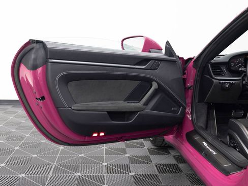 Certified 2023 Porsche 911 Targa 4 GTS image 13