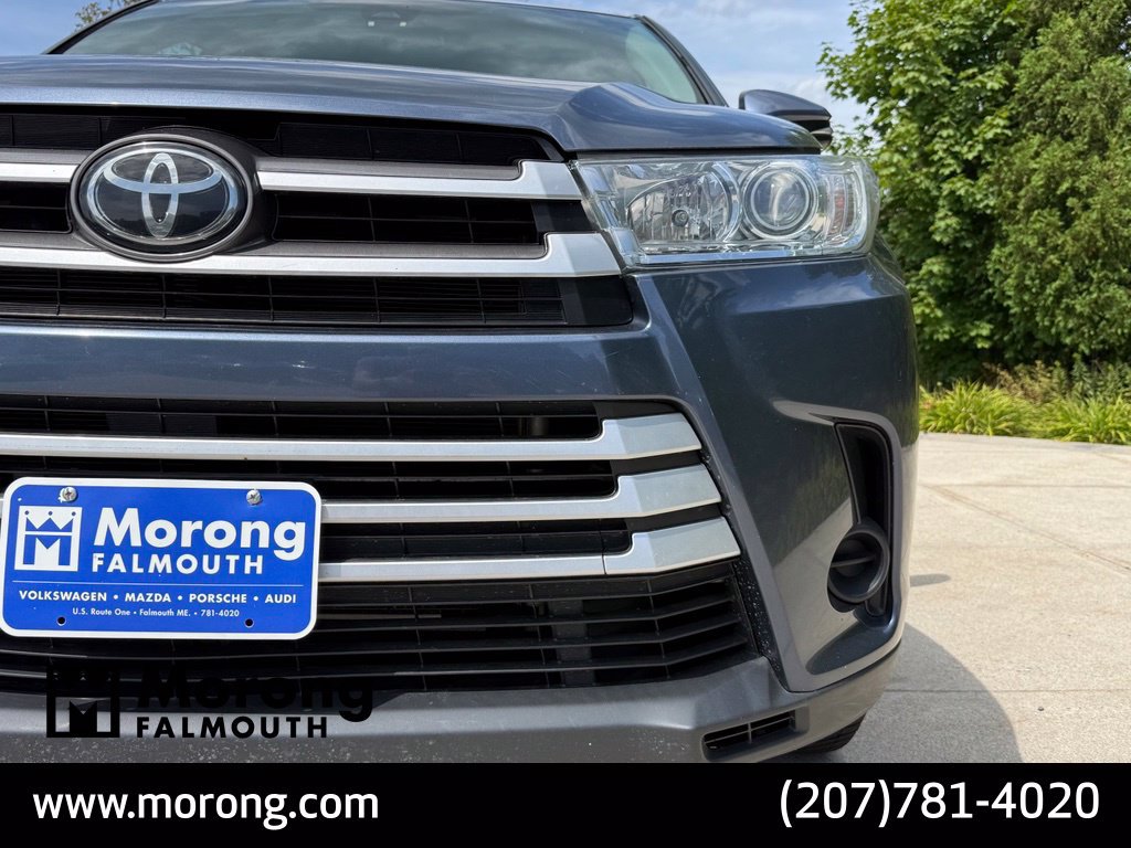 Used 2018 Toyota Highlander LE AWD/4WD image 4