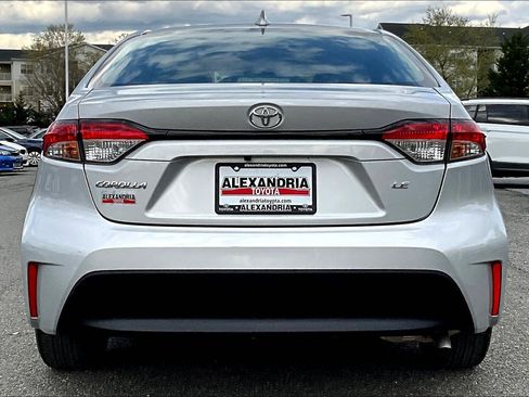 Used 2024 Toyota Corolla LE image 4