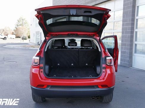 Used 2020 Jeep Compass Latitude image 35