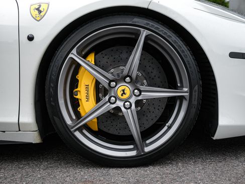 Used 2012 Ferrari 458 Italia Coupe RWD image 14