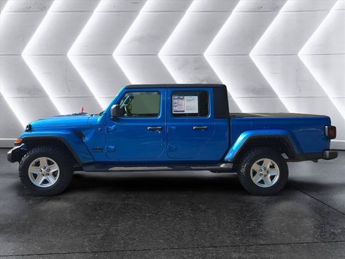 Used 2022 Jeep Gladiator Sport AWD/4WD image 2