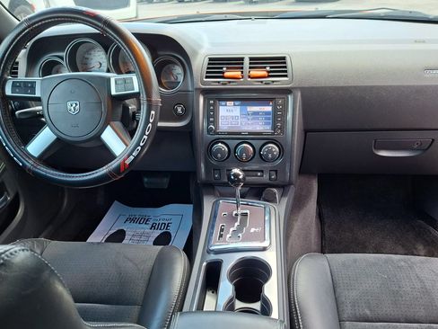 Used 2008 Dodge Challenger SRT8 RWD image 12