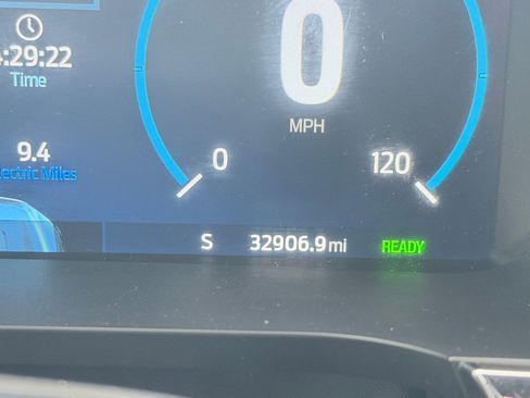 Used 2023 Ford F150 Lariat w/ Equipment Group 502A High AWD/4WD image 27