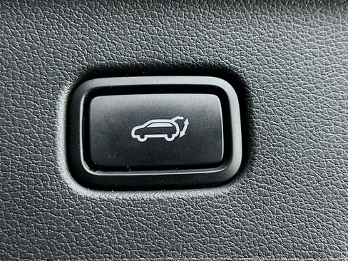 Used 2025 Hyundai Palisade SEL image 31