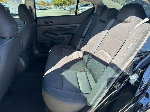 Used 2024 Nissan Altima 2.5 SV image 18