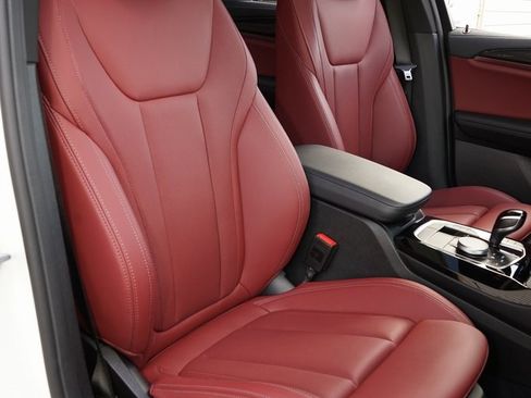 Used 2024 BMW X3 M40i w/ Premium Package image 10