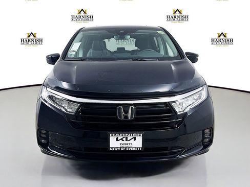 Used 2024 Honda Odyssey Touring image 2
