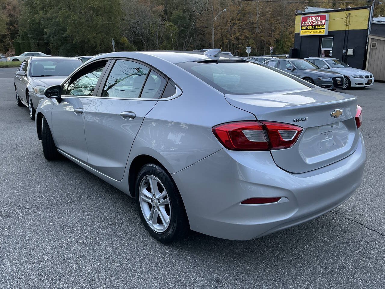 Used 2018 Chevrolet Cruze LT FWD image 8