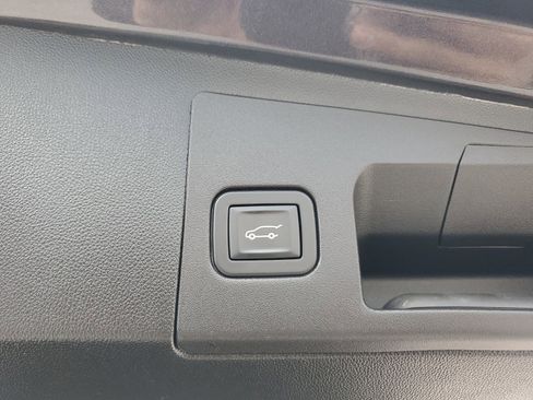 Used 2019 Cadillac XT5 FWD image 15