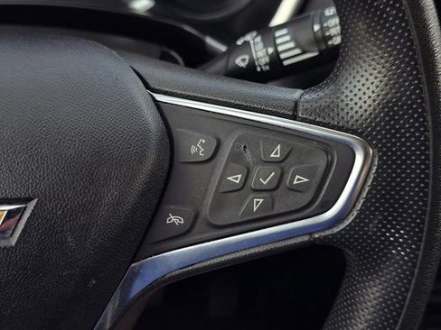 Used 2019 Chevrolet Equinox LT FWD image 17