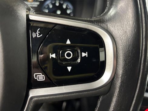Used 2020 Volvo S60 T5 Momentum w/ Protection Package Premier image 27