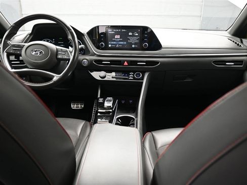 Used 2020 Hyundai Sonata SEL Plus image 11