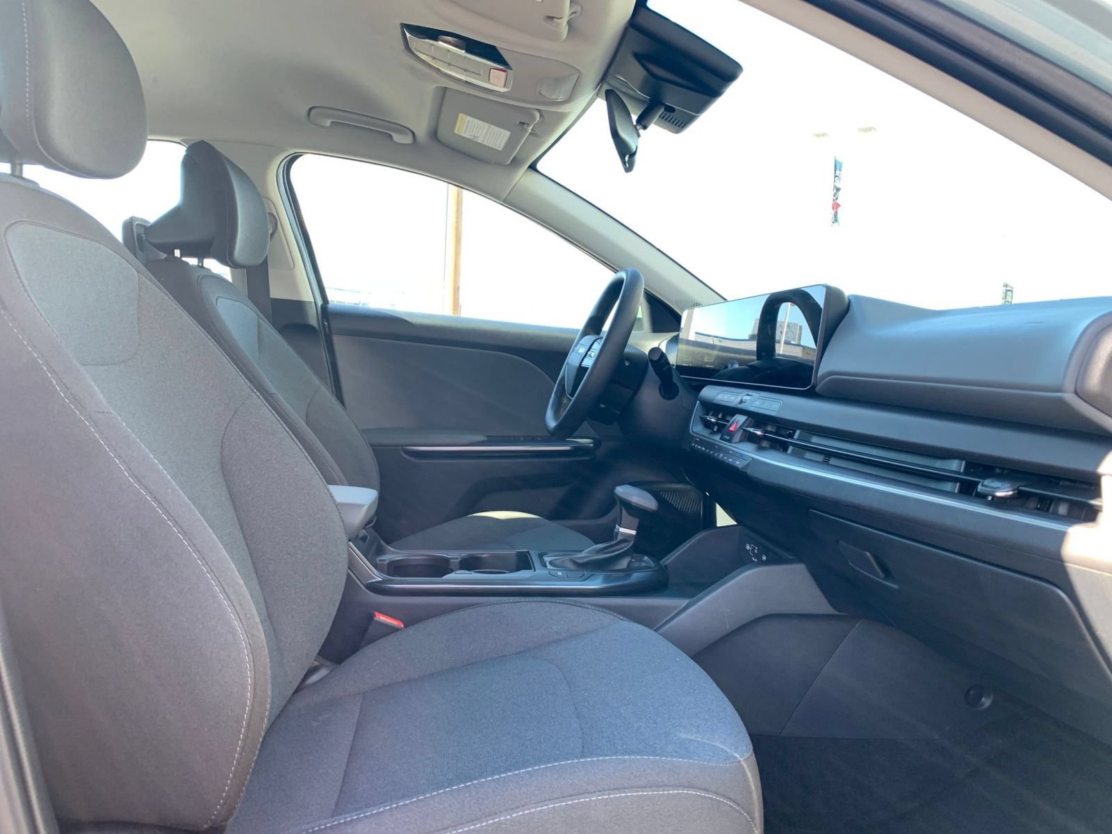 Used 2025 Kia K4 FWD image 63