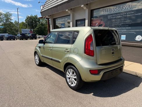 Used 2013 Kia Soul + w/ Audio Pkg FWD image 3